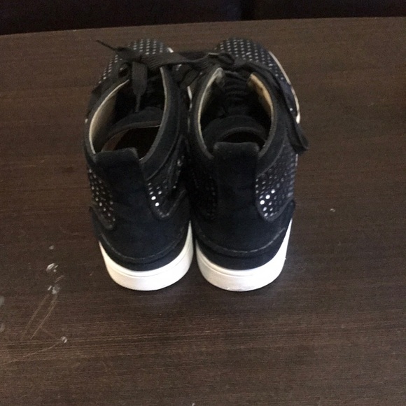 Black Louboutin Shoes - Picture 3 of 4